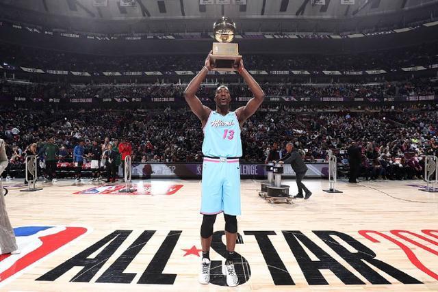 残阵男篮海口硬刚NBA双星，王治郅驰援也难填内线天坑？今晚见分晓